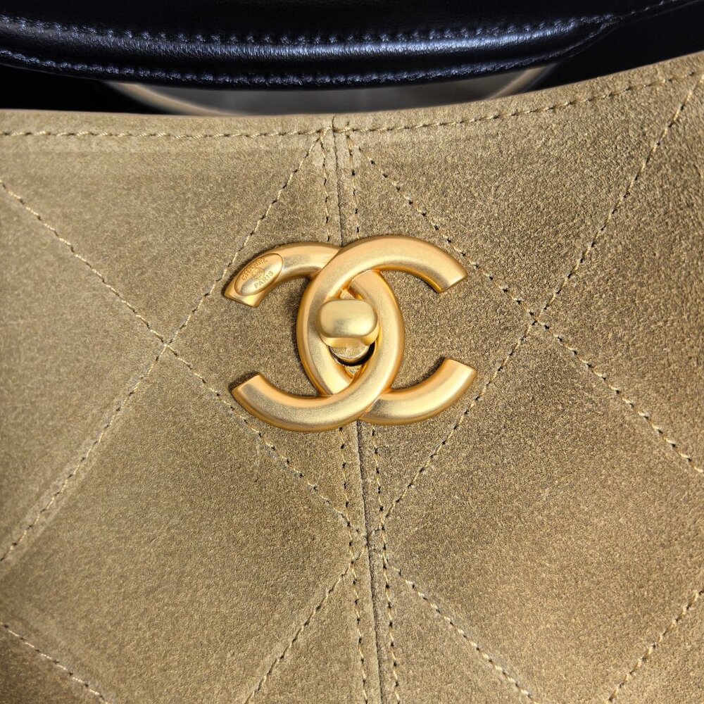 Chanel bag - Picture 3 of 7